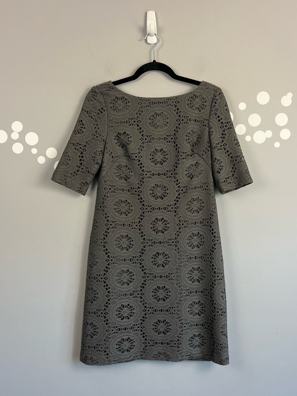 Adrianna Papell Gray Crochet Lace Shift Dress Size 4